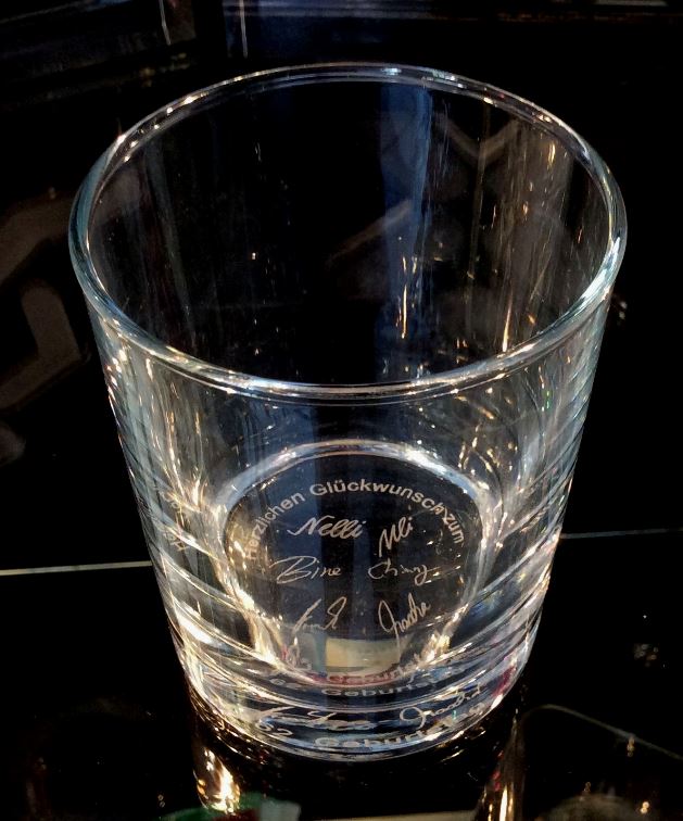 Whiskyglas Bodenlaserung
